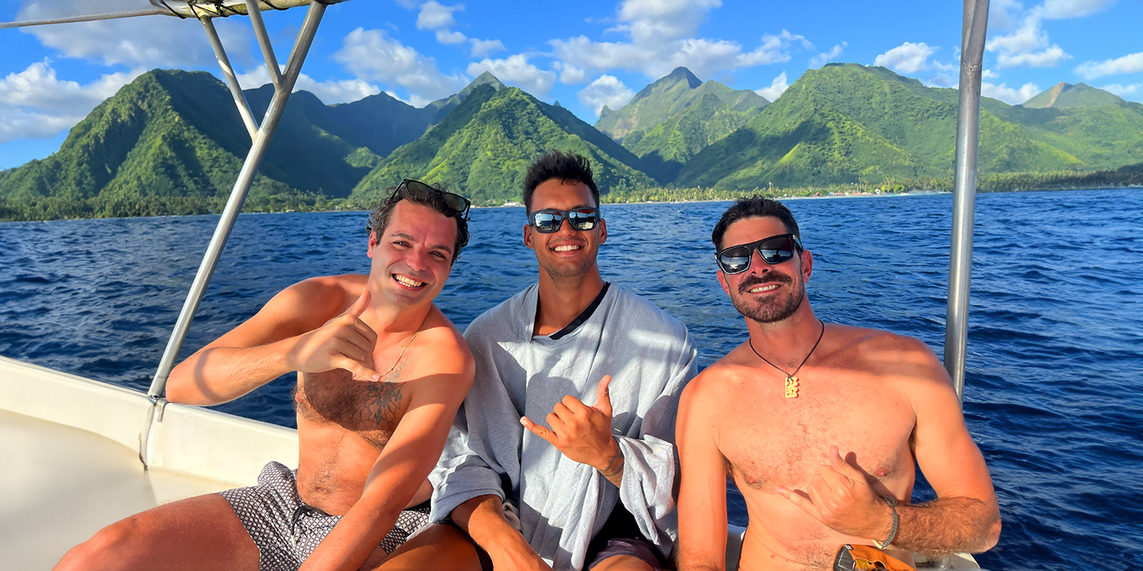 Teahupoo nautical excursion