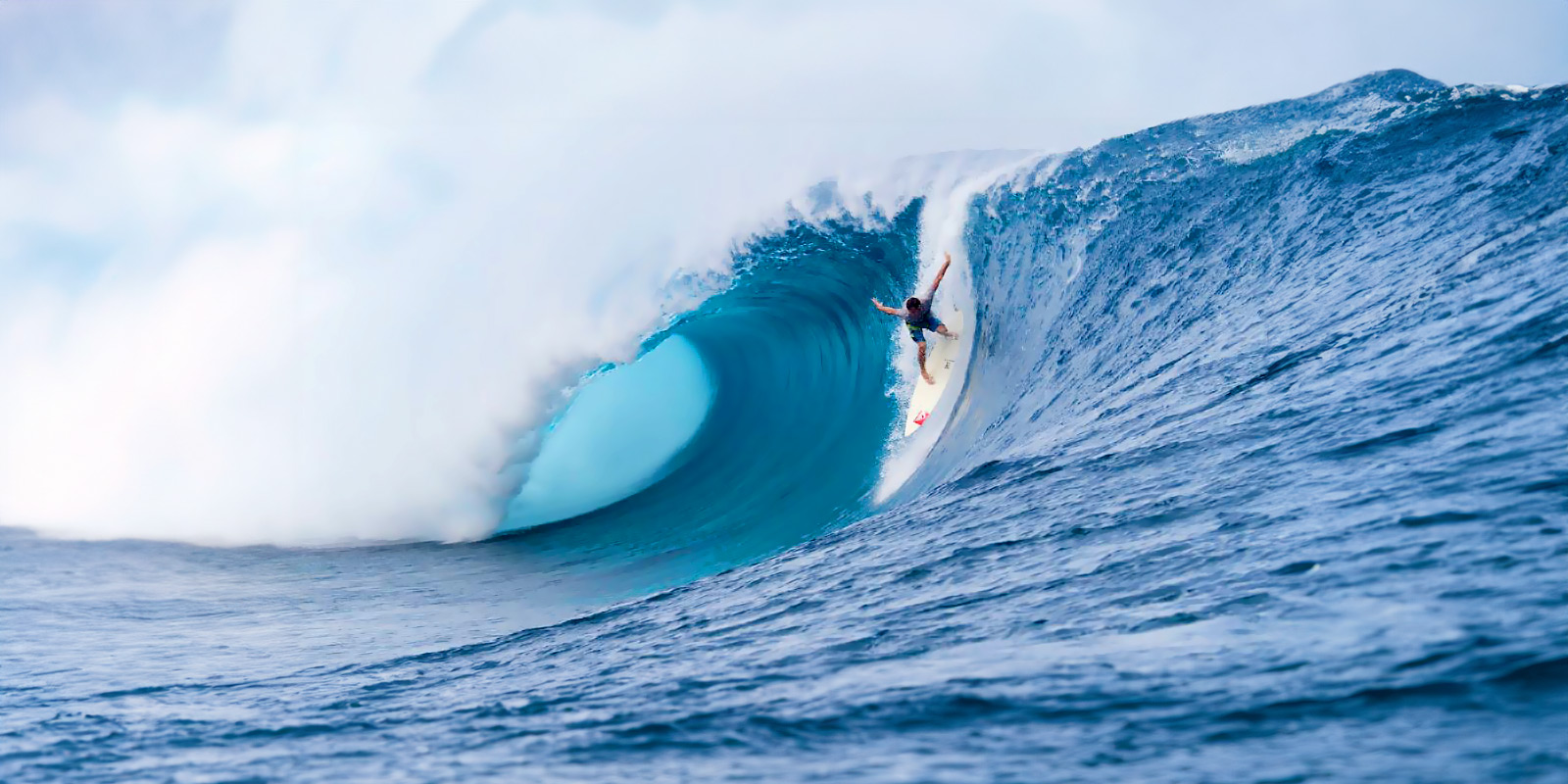 Teahupoo surf spot