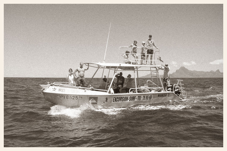 Tahiti Iti Tour and Surf's second boat